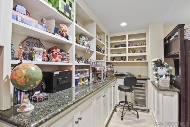 744 G Ave, Coronado CA: https://media.crmls.org/mediaz/1bd3f103-bb73-4545-aa2b-892037572d82.jpg