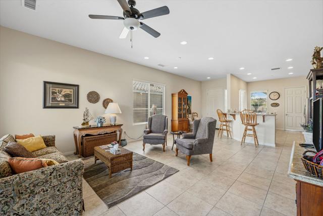 81708 Avenida De Baile, Indio CA: https://media.crmls.org/mediaz/1bd431bb-e65b-4b04-aabf-67fffed71151.jpg