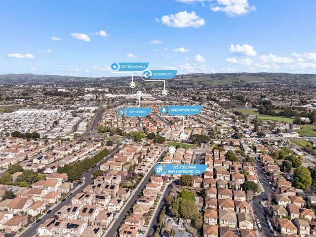 325 Toscana Way, Hayward CA: https://media.crmls.org/mediaz/1bd4490b-65a4-437b-991a-cf0f07c16eef.jpg