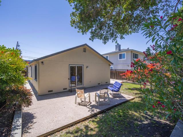 739 Quartz Street, Redwood City CA: https://media.crmls.org/mediaz/1bd46b1f-06ad-49be-bc39-17bb2f96f2f1.jpg
