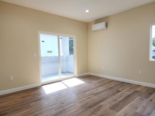 0 4024-4026 college ave, San Diego CA: https://media.crmls.org/mediaz/1bd47739-cab1-4bf2-af16-873732a6f9d9.jpg