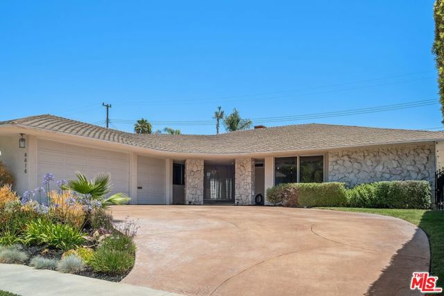 6616 Wooster Avenue, Los Angeles CA: https://media.crmls.org/mediaz/1bd4d221-f9f7-42fb-9f2e-9296d5fa1771.jpg