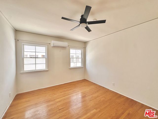 339 N Gardner Street, Los Angeles CA: https://media.crmls.org/mediaz/1bd4f8e3-d468-4e91-9f85-1e3b7fe4985d.jpg