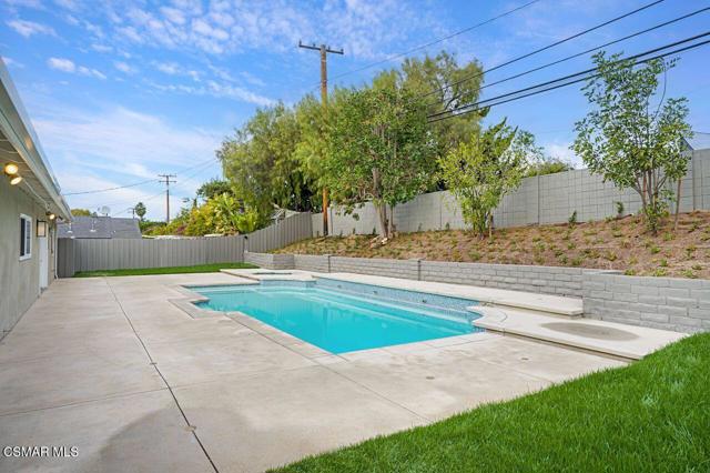 34_11946783_184500_184500-EM-134