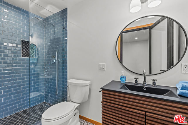 4671 Bedel Street, Woodland Hills CA: https://media.crmls.org/mediaz/1bd7461b-8669-40e4-9075-30a6d393bd22.jpg