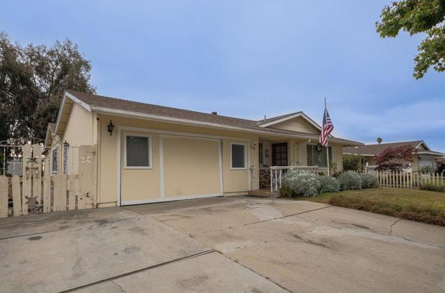 13318 Jackson Street, Salinas CA: https://media.crmls.org/mediaz/1bd753db-04ed-42e9-8a99-b9355ad4db18.jpg