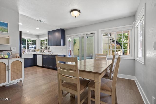 1430 Clayton Way, Simi Valley CA: https://media.crmls.org/mediaz/1bd75be1-7ba5-46f0-a713-08c5444e8597.jpg