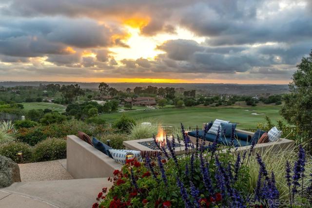8411 Run Of The Knolls, San Diego CA: https://media.crmls.org/mediaz/1bd77e87-483d-48f3-90e1-22c068d58a56.jpg