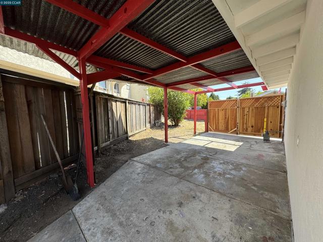 2719 Bush Ave, Richmond CA: https://media.crmls.org/mediaz/1bd893d2-a59f-4042-8427-c8b7ea3f5707.jpg