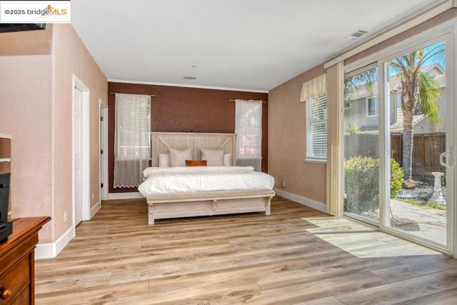 Image 17 of 49 For 1782 Anastasia Dr