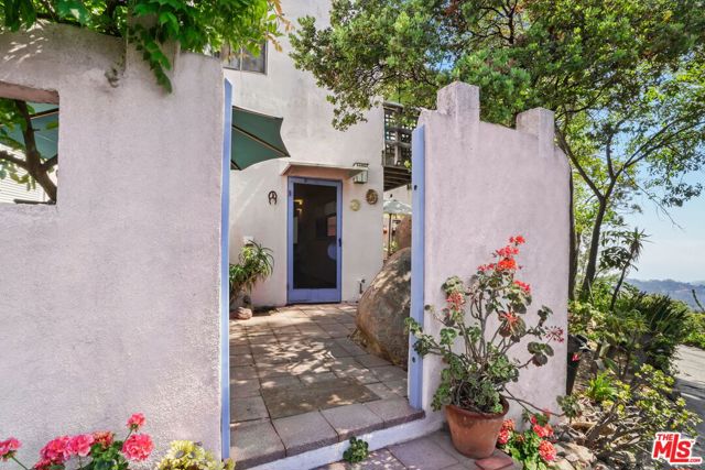 Drew Fenton | 190 Loma Metisse Road Malibu CA | MLS: 7251668