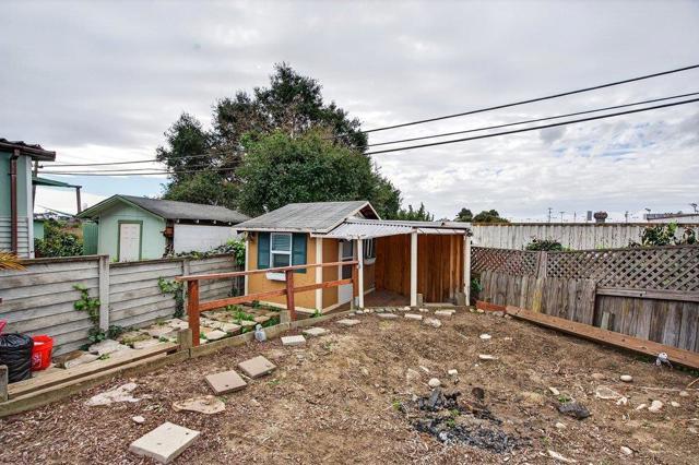 225 Kimberly, Watsonville CA: https://media.crmls.org/mediaz/1bd9e086-fcfe-4cde-87fe-83058bdbd0d9.jpg