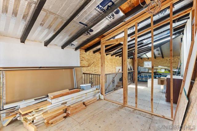 2832 34 K St, San Diego CA: https://media.crmls.org/mediaz/1bda126a-c17c-46c7-a223-98038224cb9a.jpg