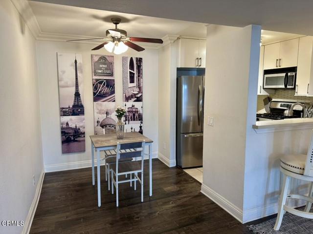 Detail Gallery Image 8 of 28 For 355 N Maple St #131,  Burbank,  CA 91505 - 1 Beds | 1 Baths