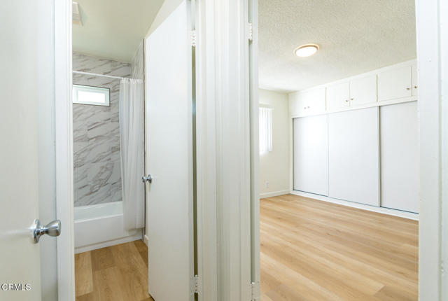657 W Milford Street, Glendale CA: https://media.crmls.org/mediaz/1bdc0dd8-a11f-4cbe-aa7d-ccdf48d00c23.jpg