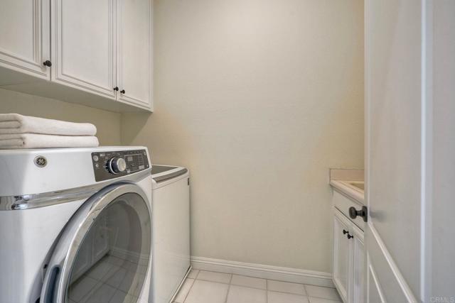 1664 Aryana Drive, Encinitas CA: https://media.crmls.org/mediaz/1bdc1b3d-6a3f-43f8-b9b6-2de4f7f009fd.jpg