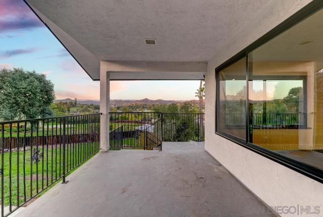 1080 Landavo Rancho Rd, Escondido CA: https://media.crmls.org/mediaz/1bdc2999-5150-40ed-bdd5-c61ce803b02f.jpg
