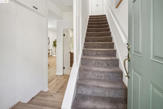 917 Hough Ave, Lafayette CA: https://media.crmls.org/mediaz/1bdce6af-bfbf-4776-95b3-19b6b3721419.jpg