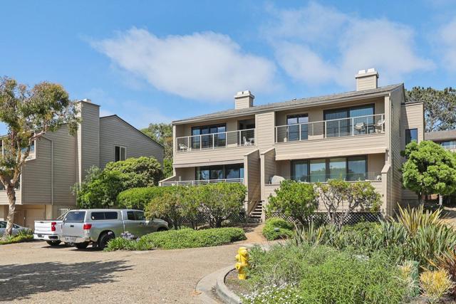 119 Spinnaker Ct, Del Mar CA: https://media.crmls.org/mediaz/1bdd495c-458a-4a36-89b4-de2010b5e682.jpg