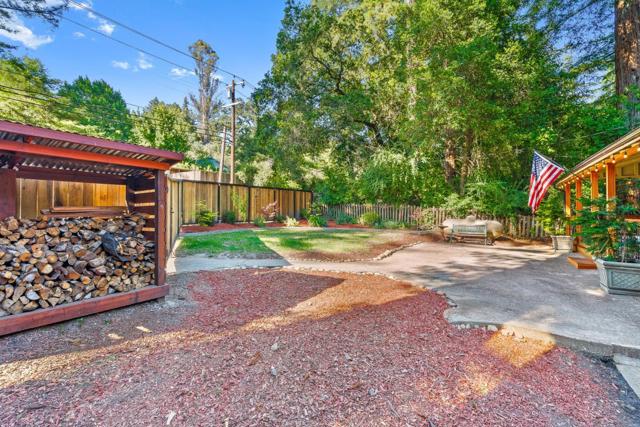 13896 Bear Creek Road, Boulder Creek CA: https://media.crmls.org/mediaz/1bdd4cd7-99d3-4628-a0df-047b3b4a91f8.jpg
