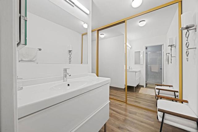 3350 La Mesa Drive, San Carlos CA: https://media.crmls.org/mediaz/1bdf0b90-d6ee-49ca-a3ba-057d8324d7cc.jpg