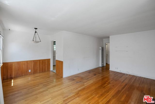 2725 Midvale Avenue, Los Angeles CA: https://media.crmls.org/mediaz/1bdfe727-f3ec-43f6-abd1-ac7f404e0328.jpg