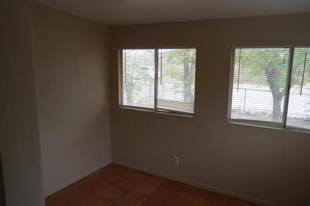 11022 West Drive, Morongo Valley CA: https://media.crmls.org/mediaz/1be0a4d0-6907-43dd-bd5c-322411dcfc46.jpg