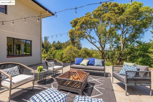 1127 Hillview RD, Berkeley CA: https://media.crmls.org/mediaz/1be125da-7d6b-4a09-a2fa-88e35e65e019.jpg