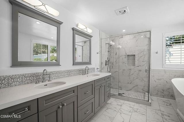 1142 Earlham Court, Oak Park CA: https://media.crmls.org/mediaz/1be1910c-1ddb-4700-a811-a16bdc0c421a.jpg
