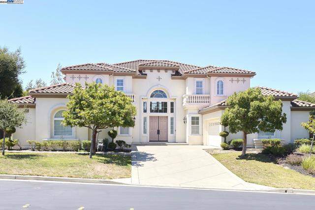 3272 Ashbourne Cir, San Ramon CA: https://media.crmls.org/mediaz/1be235f0-3d39-4574-9ed7-925abcae5241.jpg