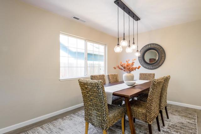 2023 Valparaiso Avenue, Menlo Park CA: https://media.crmls.org/mediaz/1be317cc-a94b-4c41-a23d-4b704c81a09a.jpg