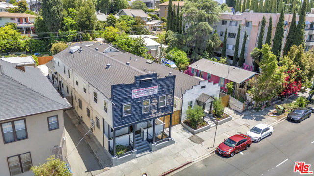 560 N Virgil Avenue, Los Angeles CA: https://media.crmls.org/mediaz/1be3ce2a-8757-4e75-9f0b-e223ef8fe9b7.jpg