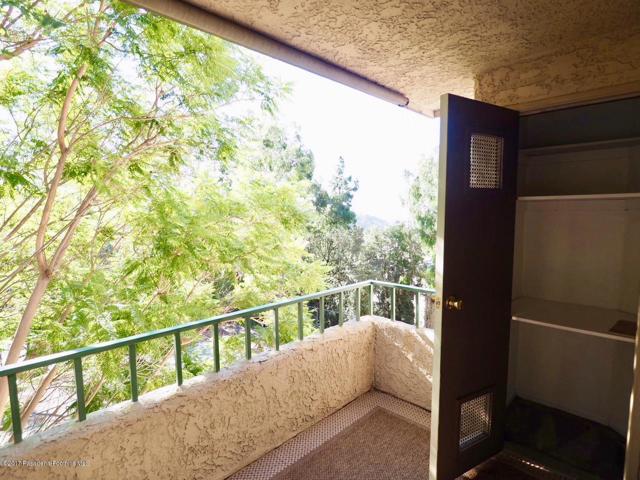 Detail Gallery Image 15 of 38 For 4141 via Marisol #310,  Los Angeles,  CA 90042 - 2 Beds | 2 Baths