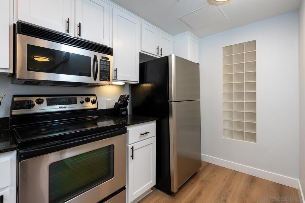 2400 5th Ave - photo 4