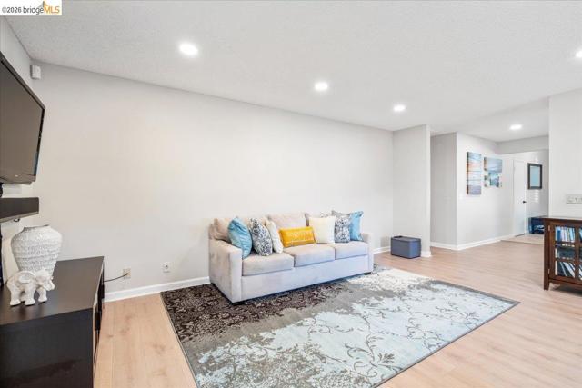 Image 13 of 56 For 14787 Oleander St