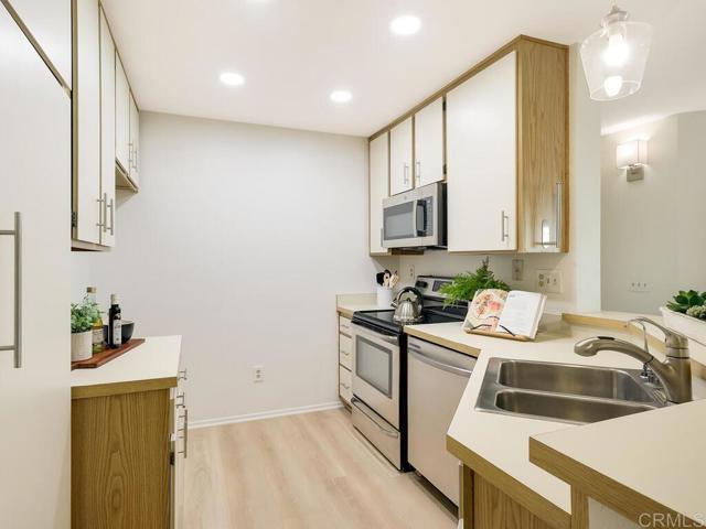 7263 Camino Degrazia Unit 31, San Diego, CA 92111 photo 5