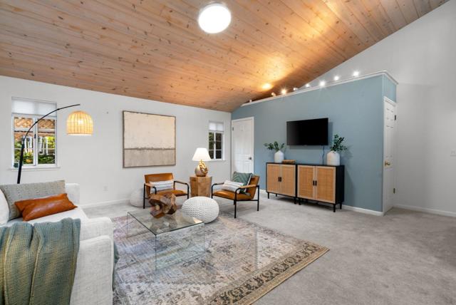 105 William Way, Felton CA: https://media.crmls.org/mediaz/1be532ab-babc-4168-9734-4b8a9e52f852.jpg