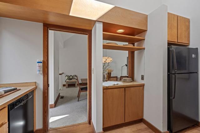 24520 Outlook Drive, Carmel CA: https://media.crmls.org/mediaz/1be5e2b6-ba4d-41ca-94ae-662c4b7a157d.jpg