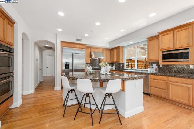 5640 Carnegie Way, Livermore CA: https://media.crmls.org/mediaz/1be6ccd9-0e9e-4f2a-8b23-9a8714247990.jpg