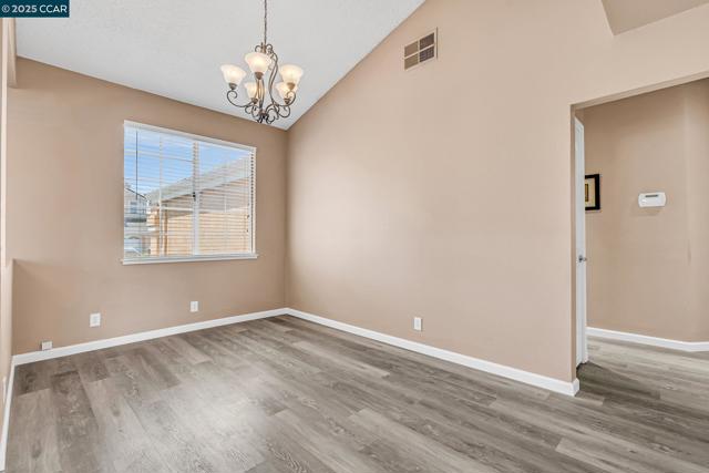 800 Gazebo Ct, Suisun City CA: https://media.crmls.org/mediaz/1be72ba8-2807-41c3-b925-f87bdb264c32.jpg
