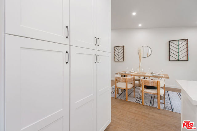 2593 Sunnydale Drive, Duarte CA: https://media.crmls.org/mediaz/1be7ebf4-07f3-4014-a3e5-33d4f3e35ccd.jpg