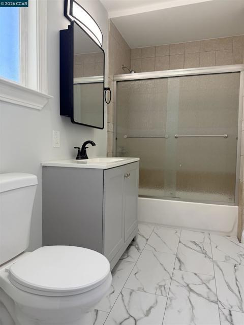 924 7Th St, Richmond CA: https://media.crmls.org/mediaz/1be95176-d750-4ae5-bc67-ca8806278d06.jpg