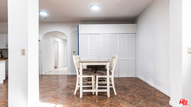 7449 Studio Road, Canoga Park CA: https://media.crmls.org/mediaz/1be98b5f-1679-47ba-ba3b-097428e9923b.jpg