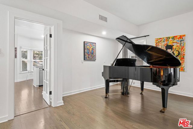 2622 2nd Street, Santa Monica CA: https://media.crmls.org/mediaz/1be995c8-7666-427b-9376-af918b4c62e2.jpg