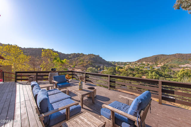 356 E Carlisle Road, Thousand Oaks CA: https://media.crmls.org/mediaz/1be9bdaa-14d0-4038-b471-8f83179c031f.jpg