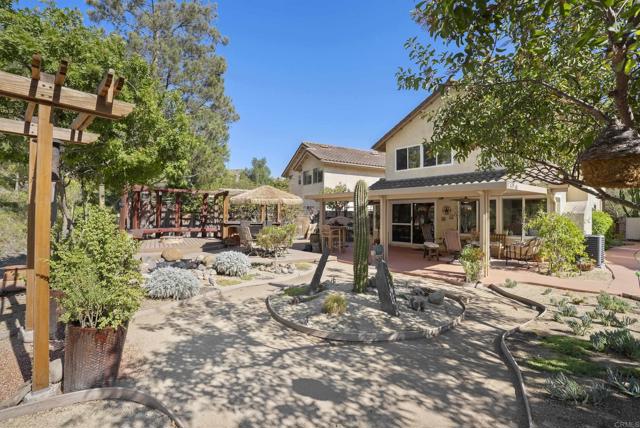 Detail Gallery Image 36 of 47 For 4989 Corte Playa Encino, San Diego,  CA 92124 - 4 Beds | 2/1 Baths