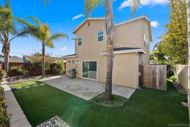 523 9th St, Imperial Beach CA: https://media.crmls.org/mediaz/1bea49b2-478c-4955-9606-b97b7eae06dc.jpg