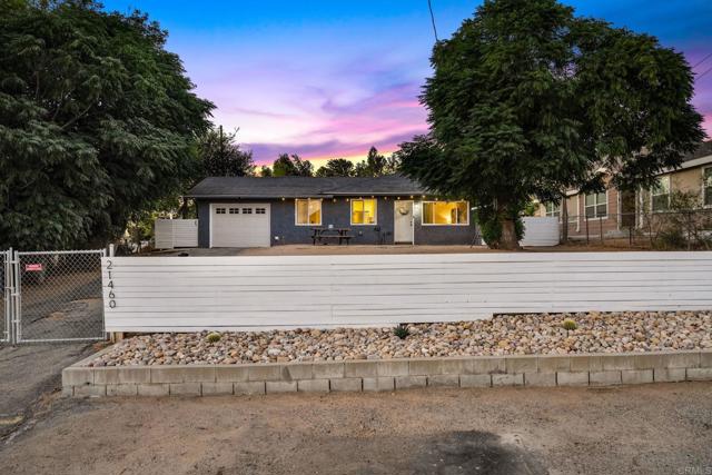 Detail Gallery Image 1 of 26 For 21460 Vine St, Wildomar,  CA 92595 - 3 Beds | 2 Baths