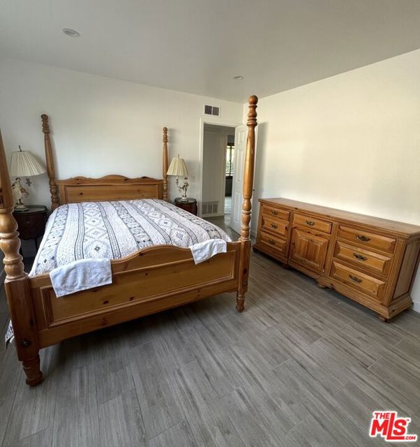 30872 Janlor Drive, Westlake Village CA: https://media.crmls.org/mediaz/1beb2aad-3bbb-4754-845e-b392a7f815d5.jpg