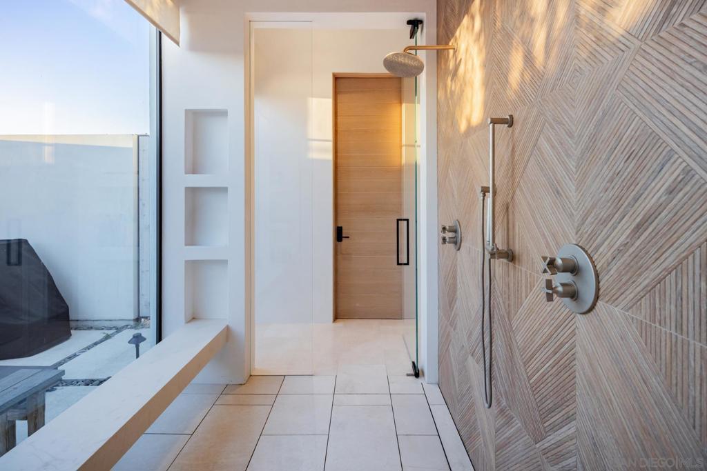 MLS #260007132SD image #30